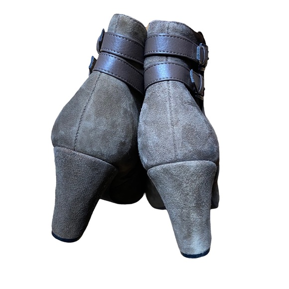 SOFFT Suede Leather Heeled Ankle Boots Double Buckle Brown 8.5M - Picture 9 of 12